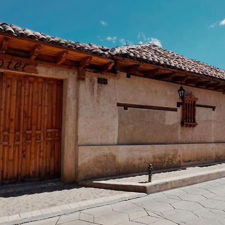 Hotel Casa De Gandhi San Cristobal de las Casas Ngoại thất bức ảnh